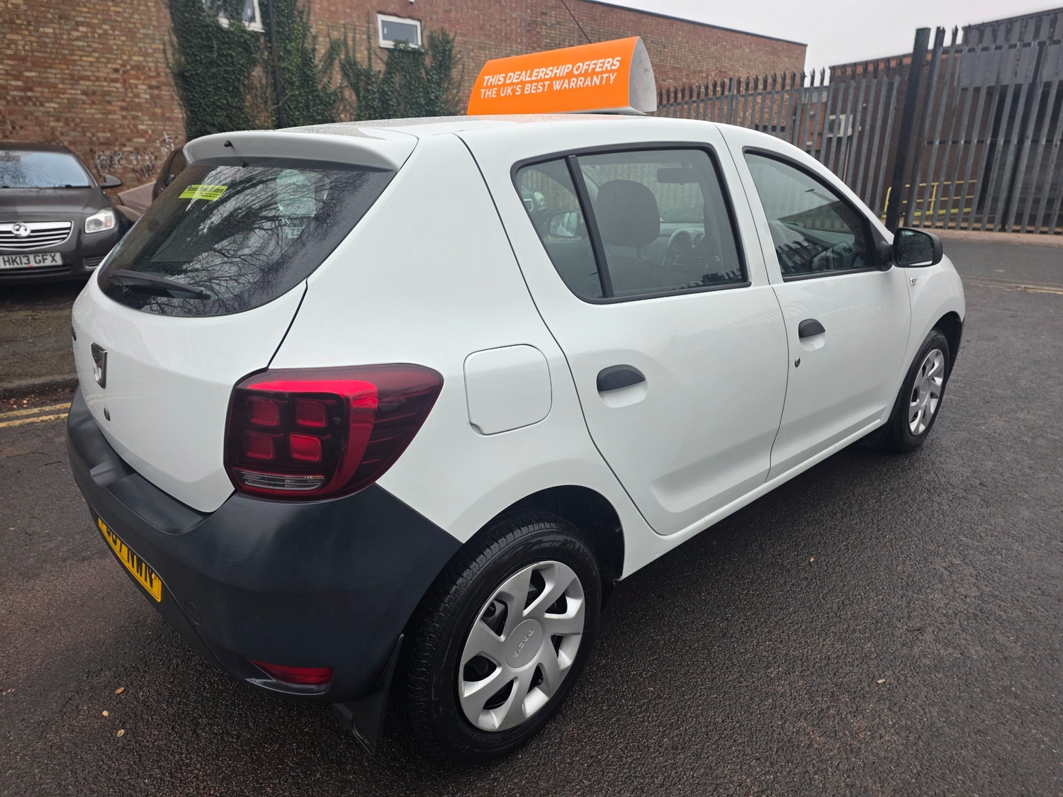Dacia Sandero 2017 - Cars