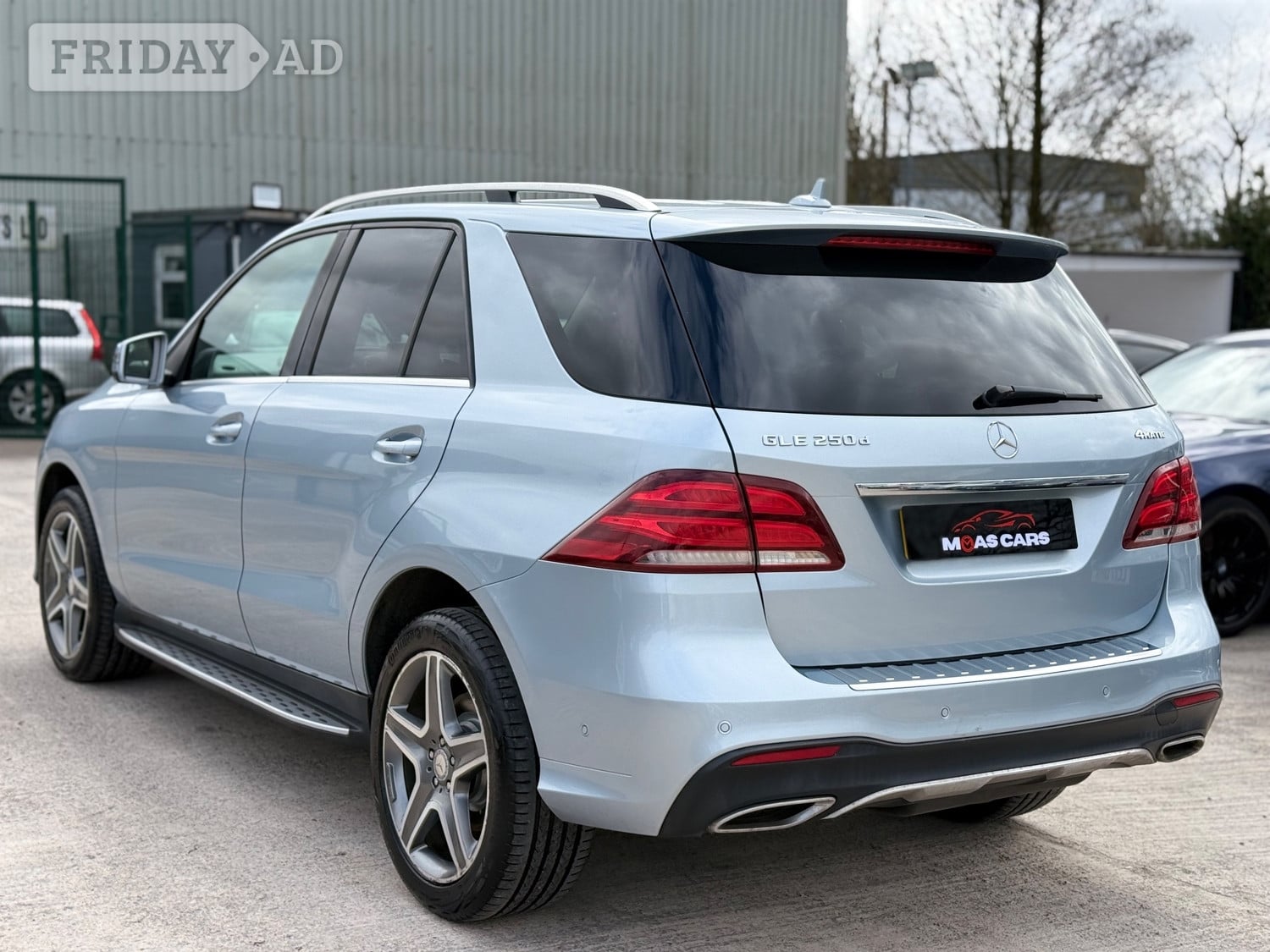 [ berth ]Mercedes-Benz GLE