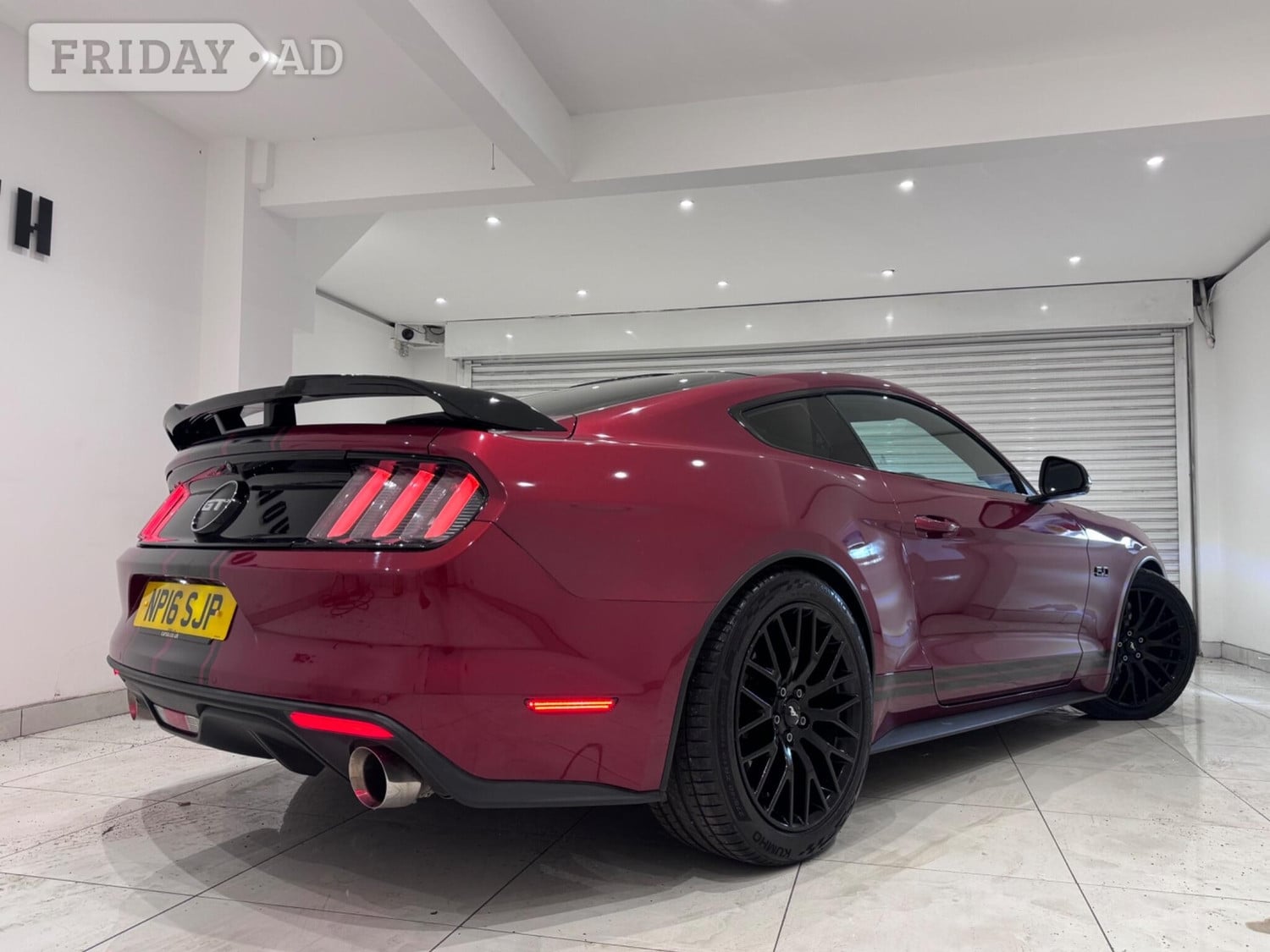 [ berth ]Ford Mustang