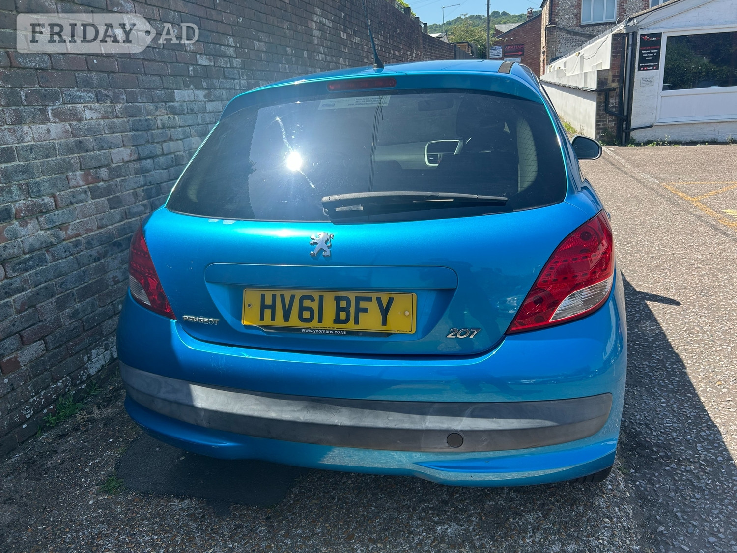 Peugeot 207 2011 - Cars