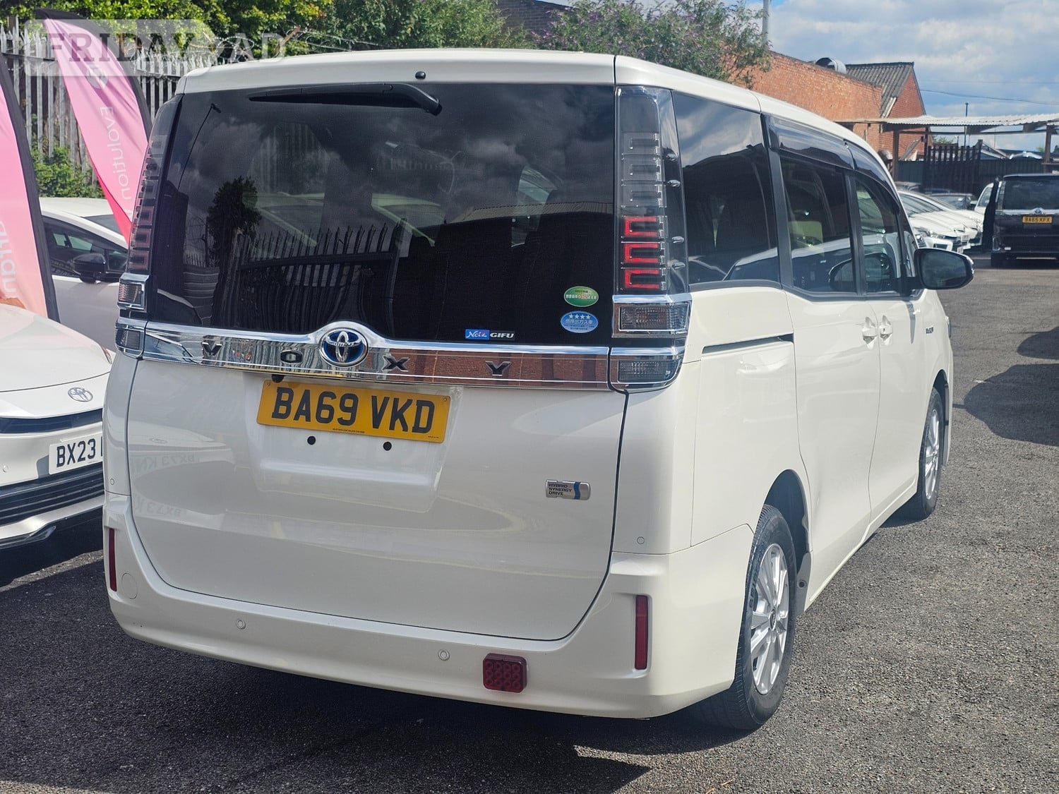 Toyota Voxy 2020 - Cars