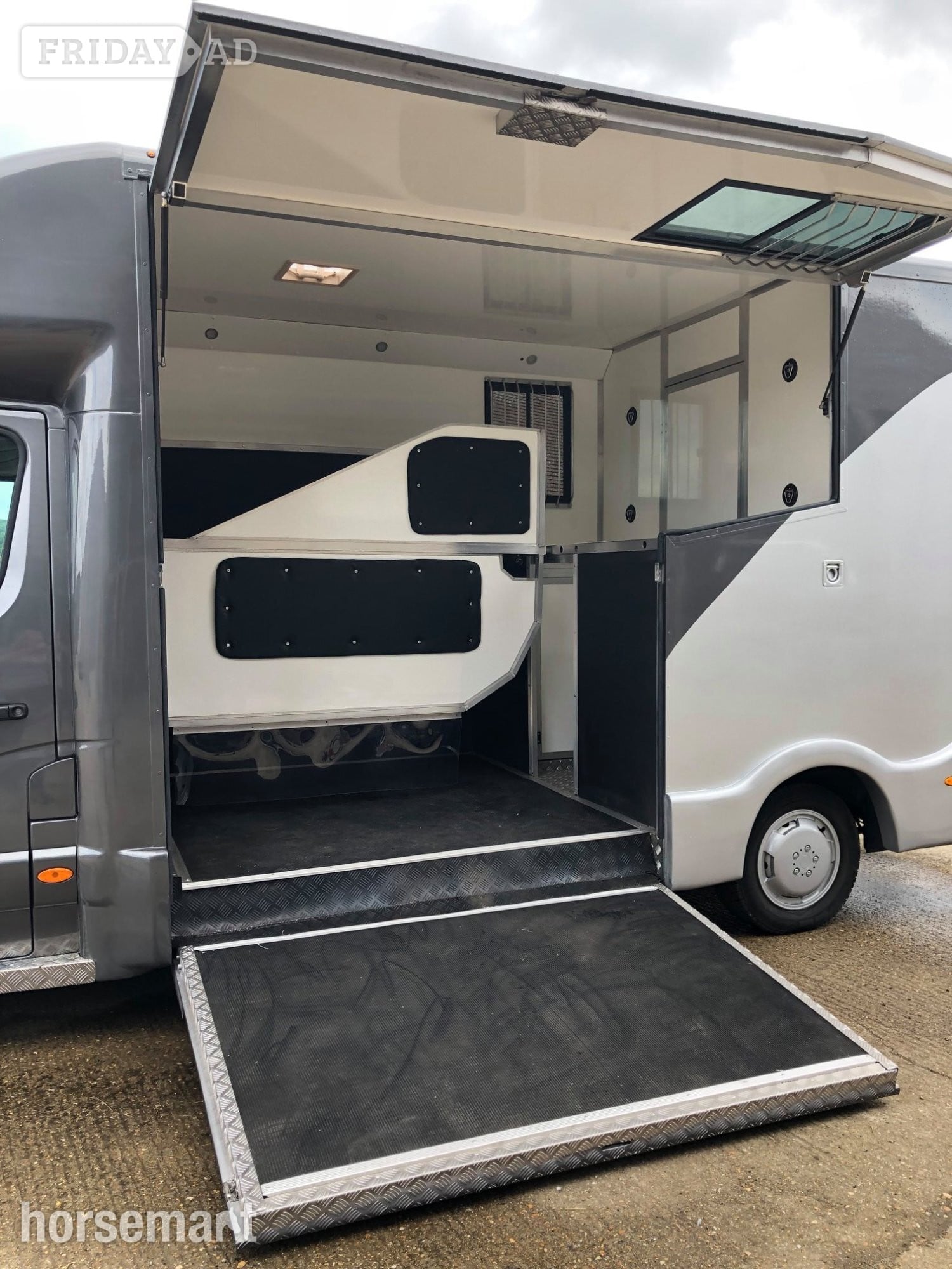 Staffordshire Horseboxes  Rochdale