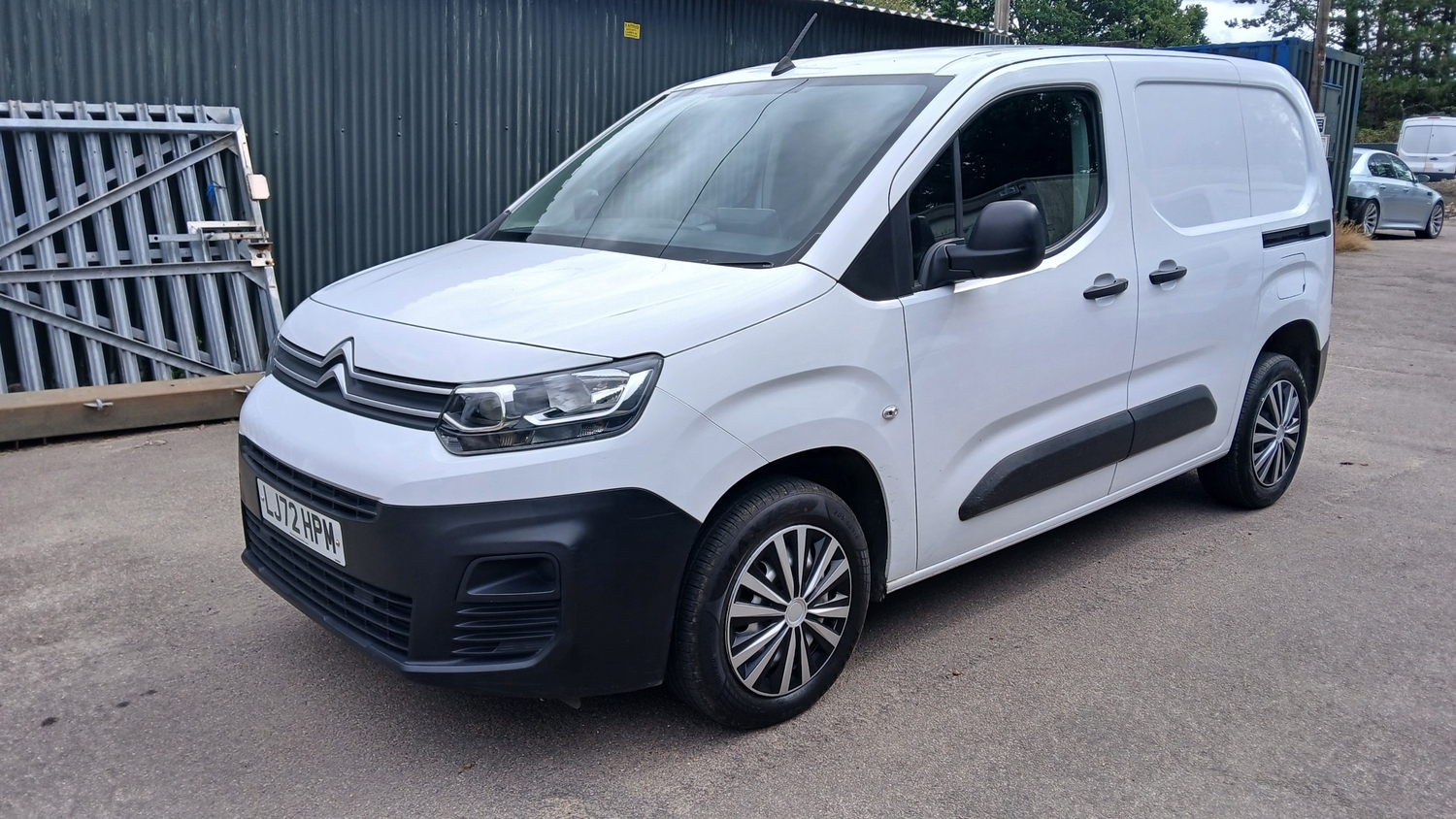 [ berth ]Citroen Berlingo