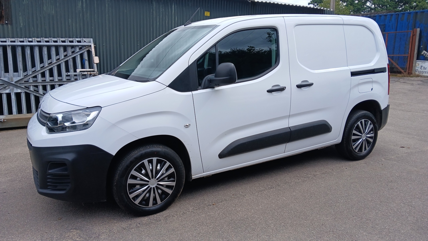 Citroen Berlingo 2023 - Vans & Commercial Vehicles