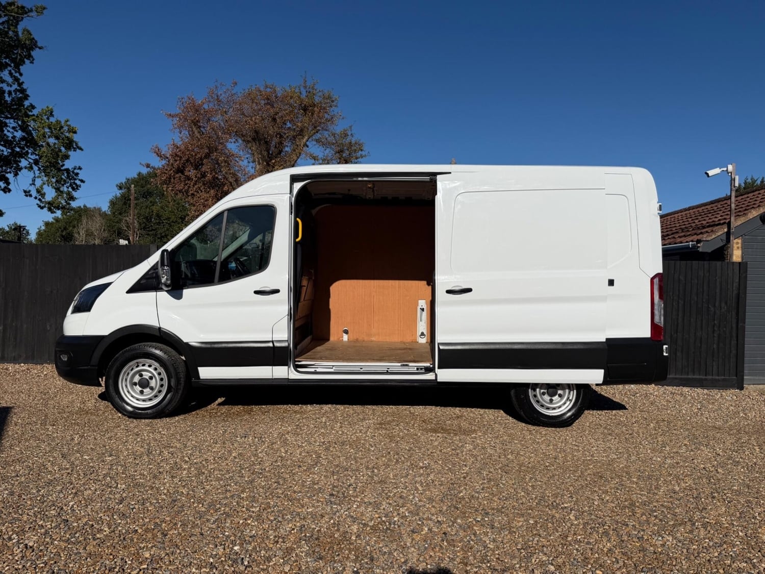 Ford Transit 2023 - Vans & Commercial Vehicles in Addlestone