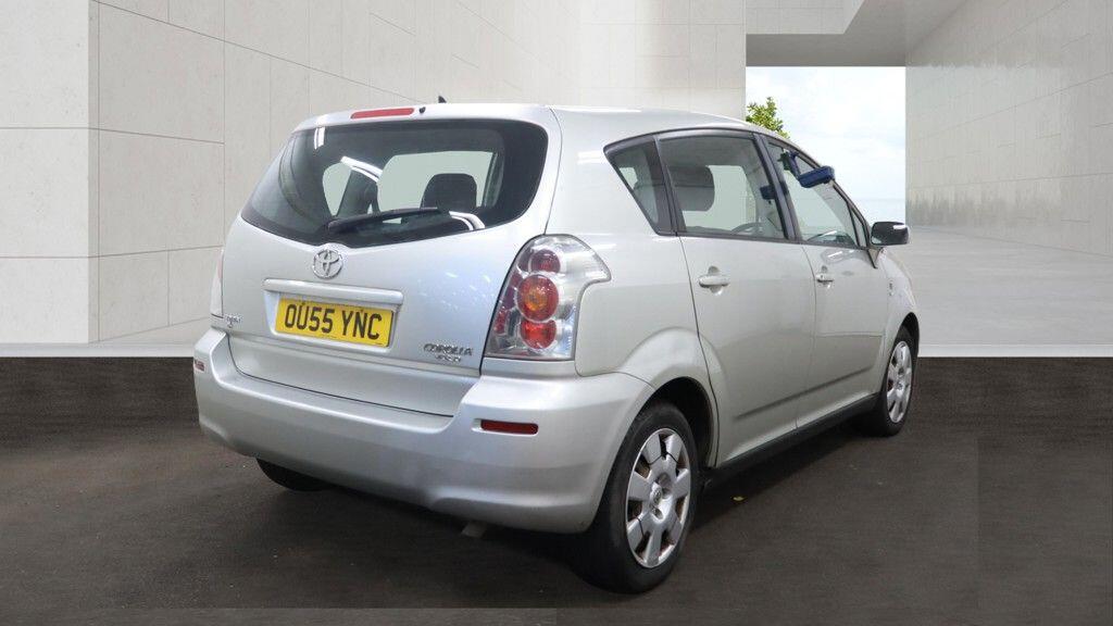 Toyota Corolla Verso 2005 - Cars in Slough