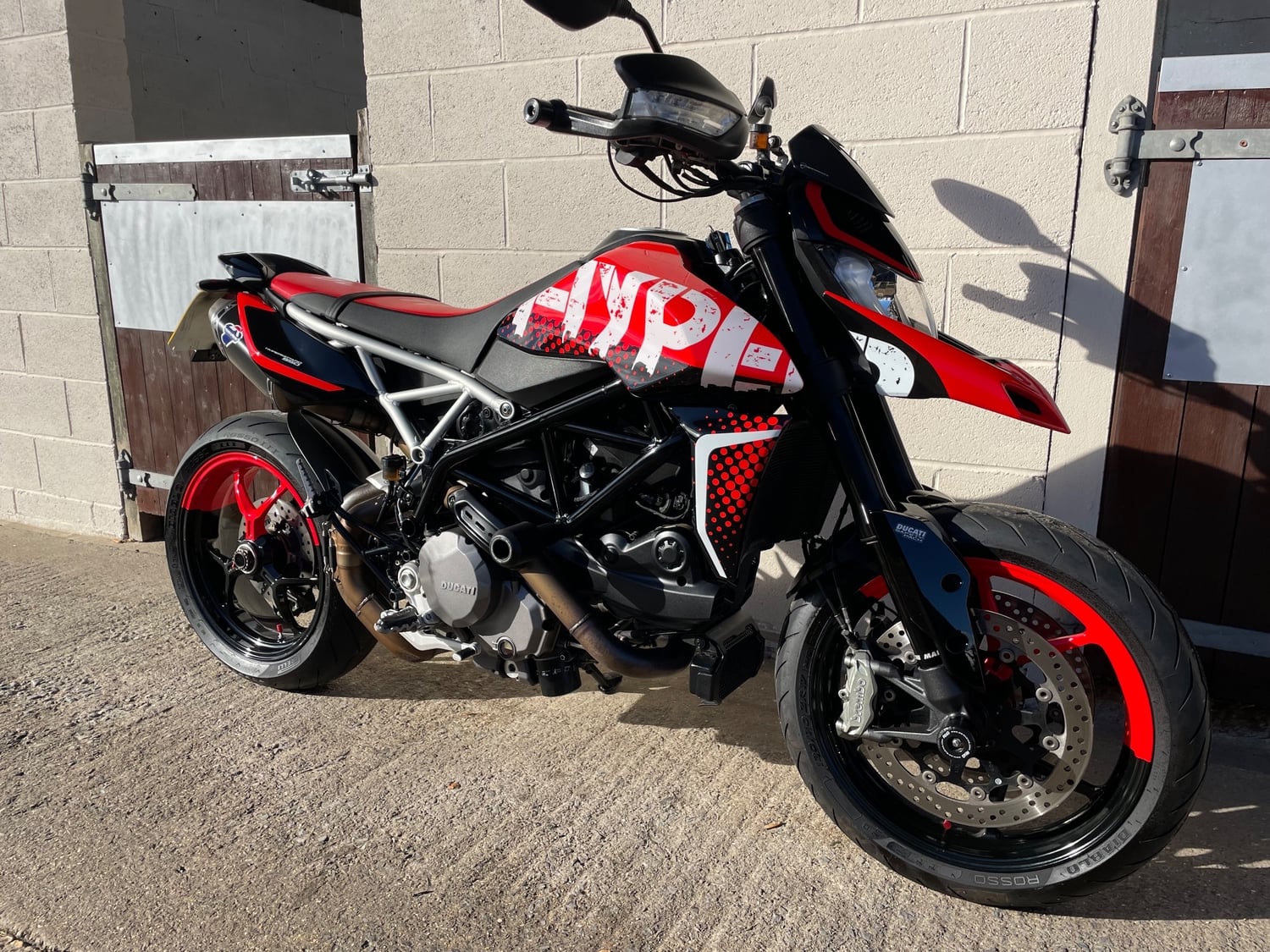 [ berth ]Ducati Hypermotard