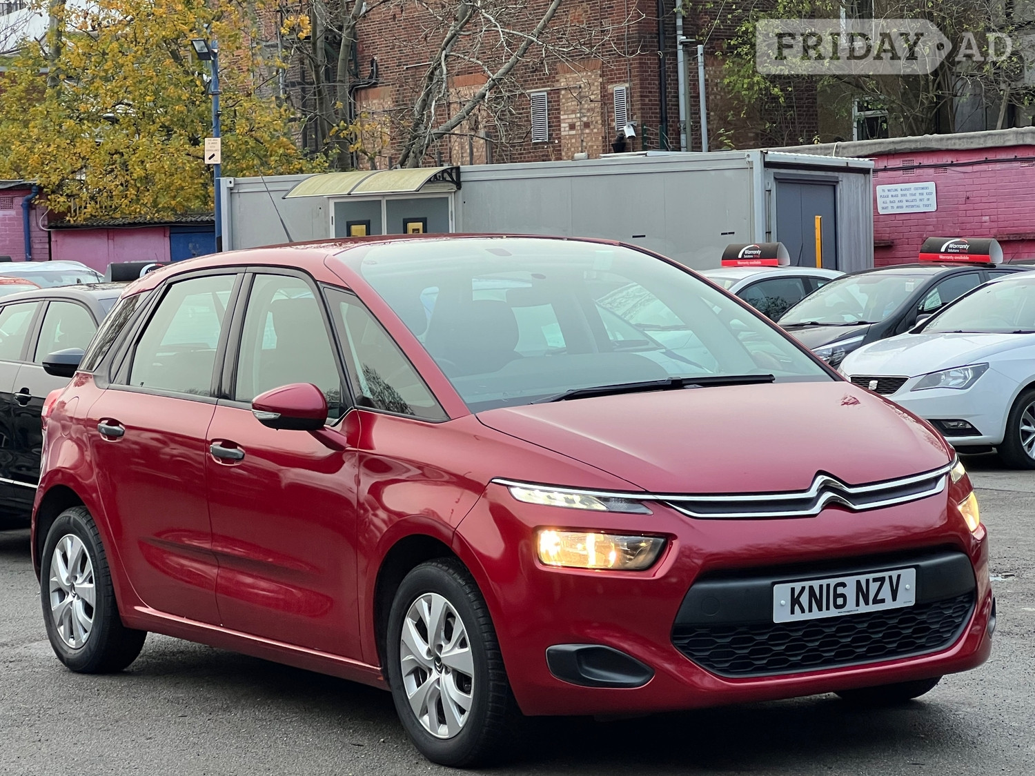 Citroen C4 Picasso 2016 in Brent