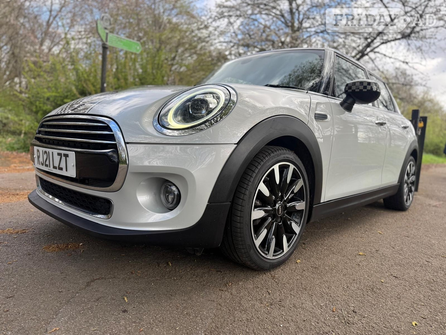 Mini Hatch Barnet