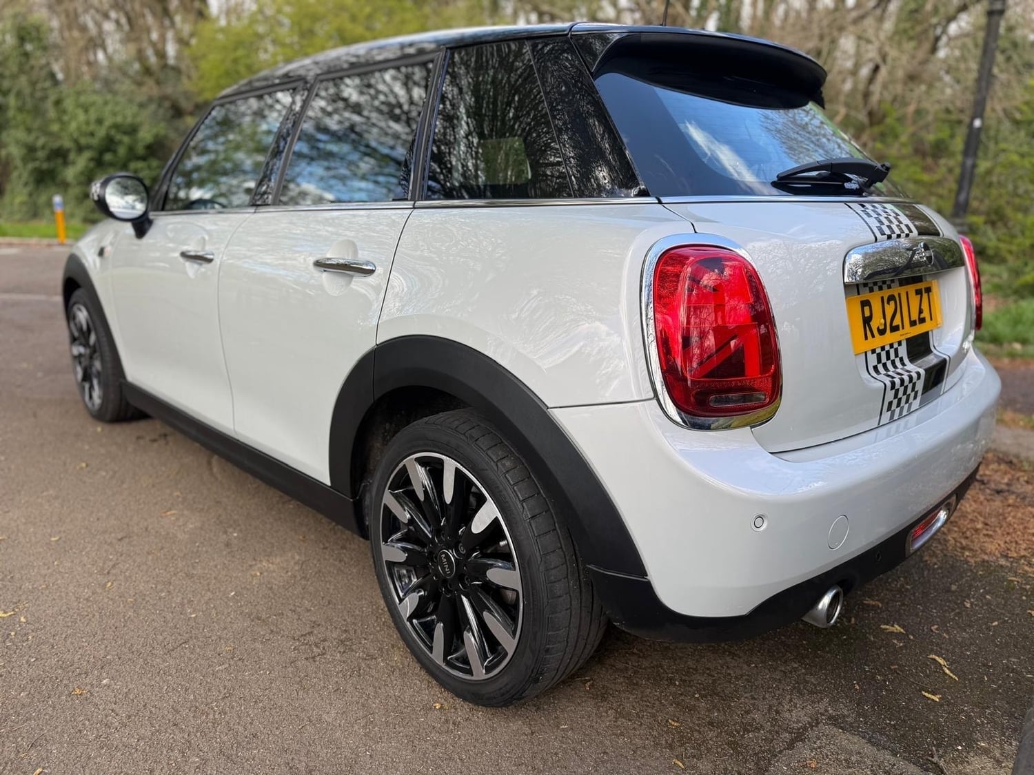 [ berth ]Mini Hatch