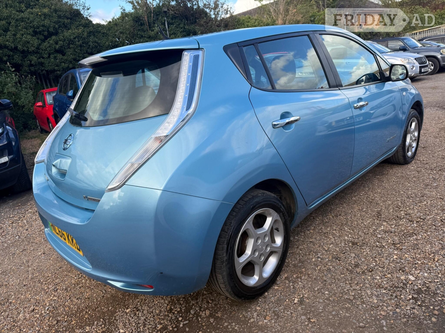 Nissan LEAF 2016 - Cars in Slough