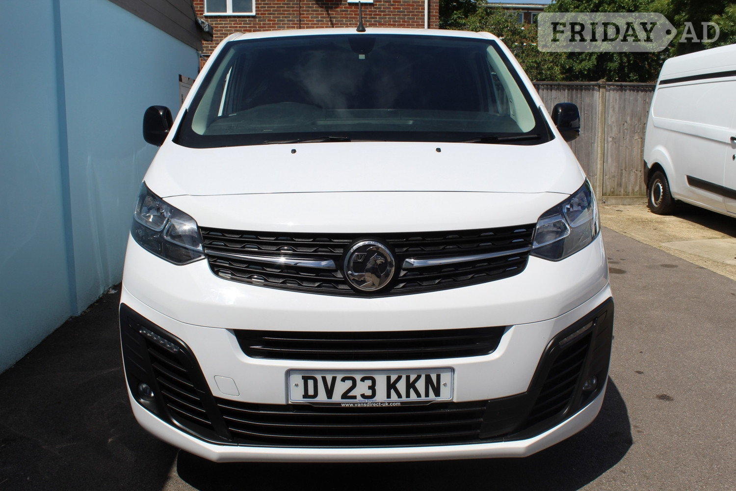 [ berth ]Vauxhall Vivaro