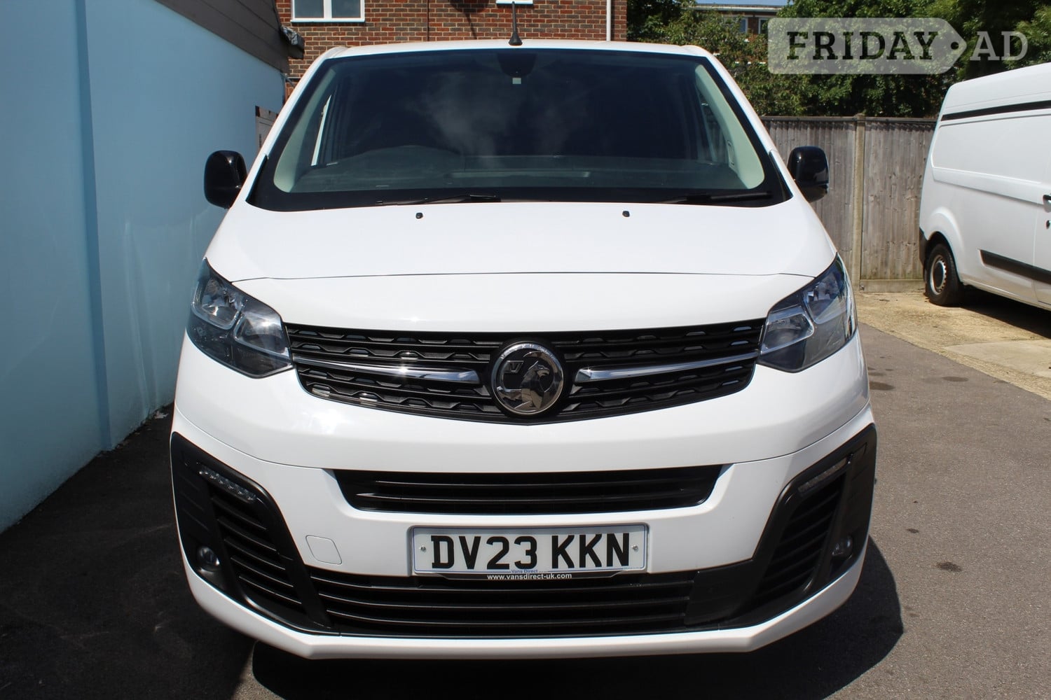 [ berth ]Vauxhall Vivaro