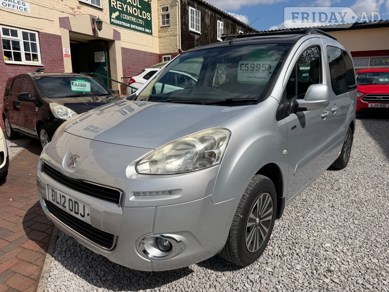 [ berth ]Peugeot Partner Tepee
