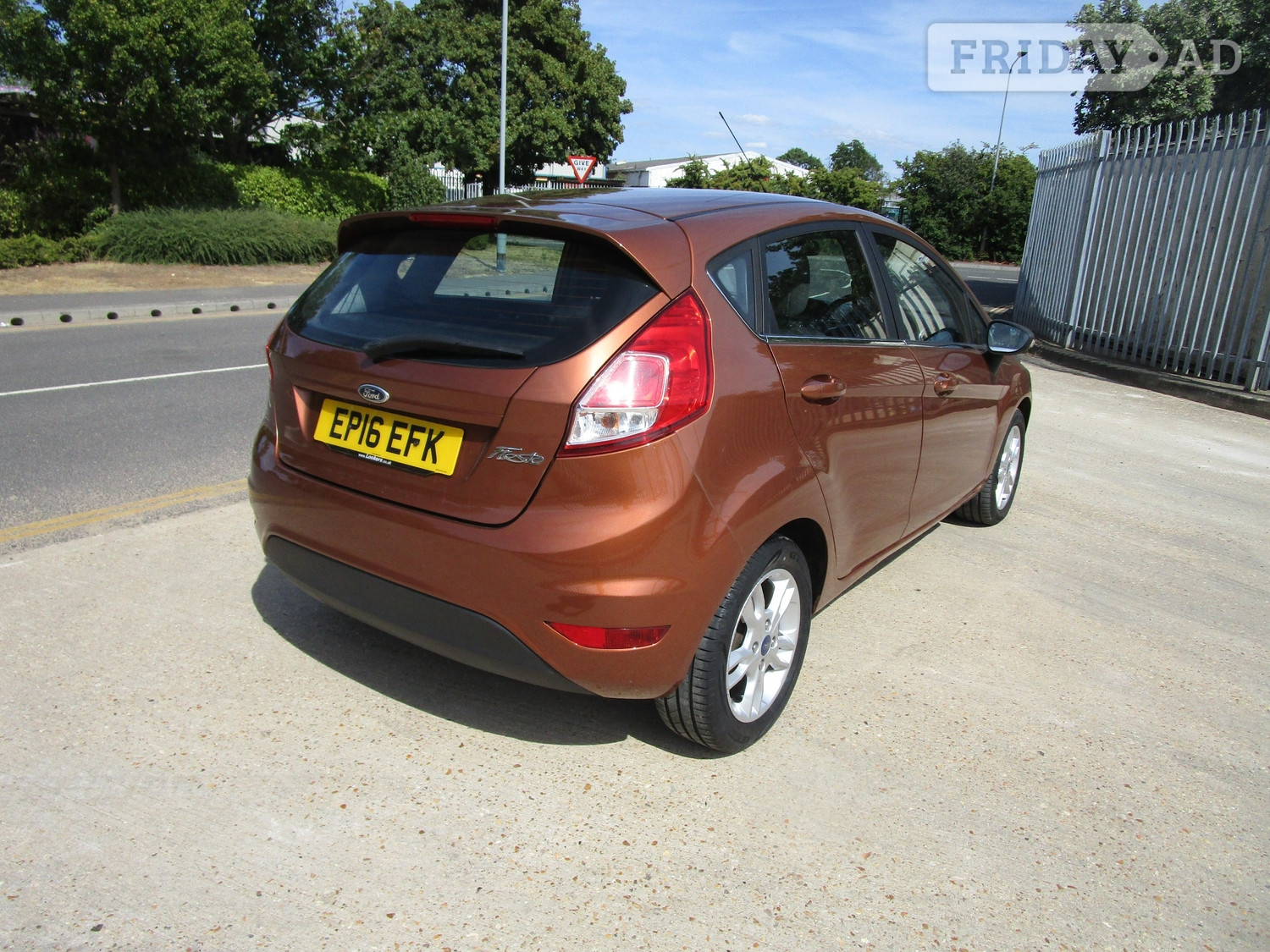 Ford Fiesta 2016 - Cars in Portsmouth