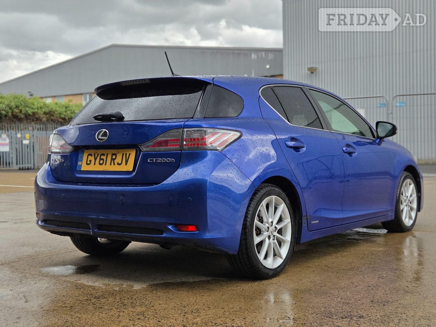 [ berth ]Lexus CT