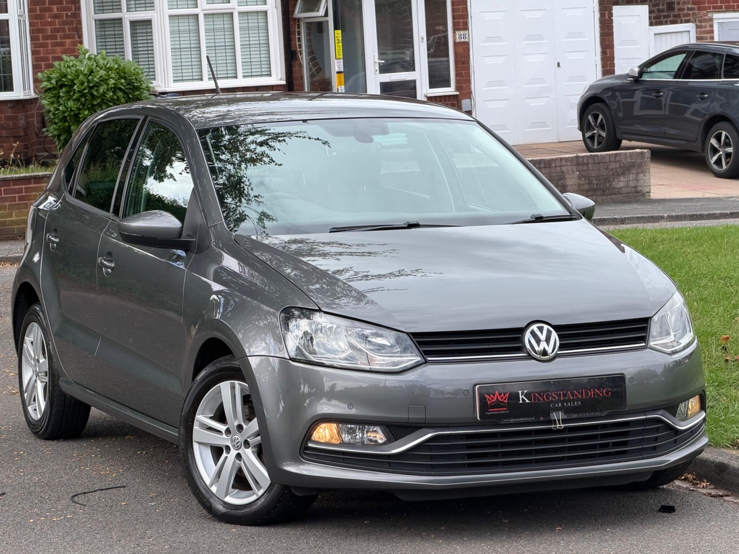 Volkswagen Polo 2017 - Cars in Birmingham