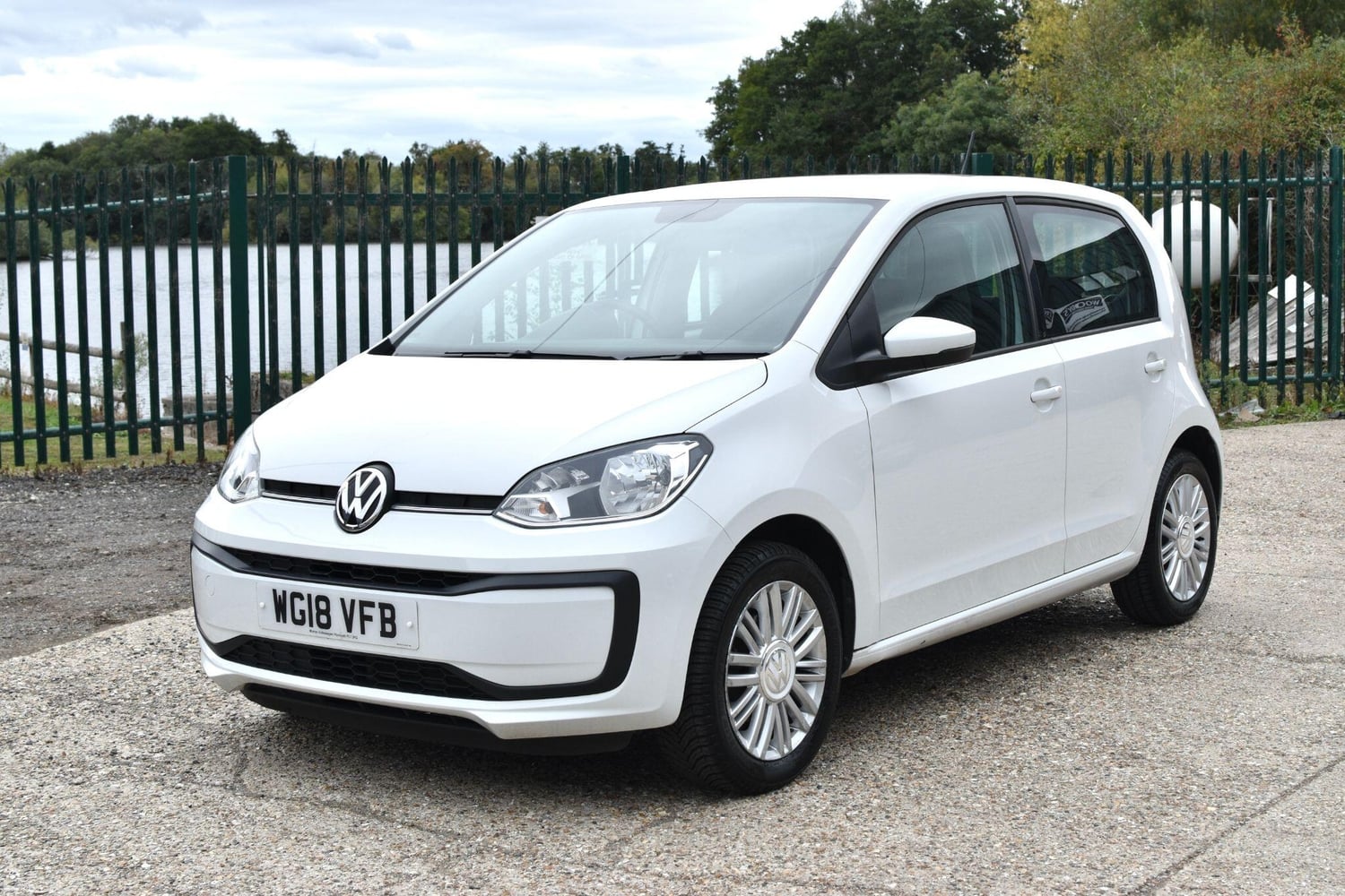 Volkswagen UP! 2018 - Cars