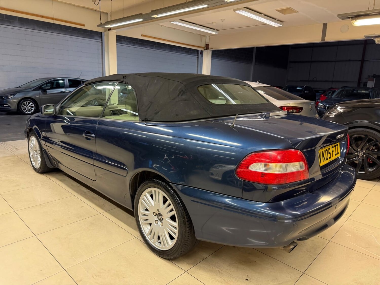Volvo C70 2005 - Cars