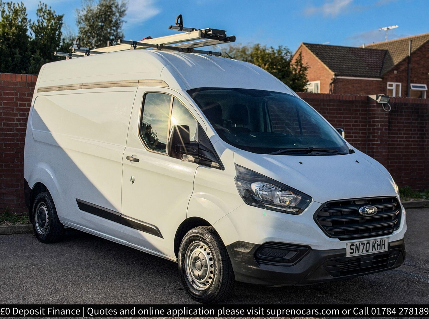 [ berth ]Ford Transit Custom