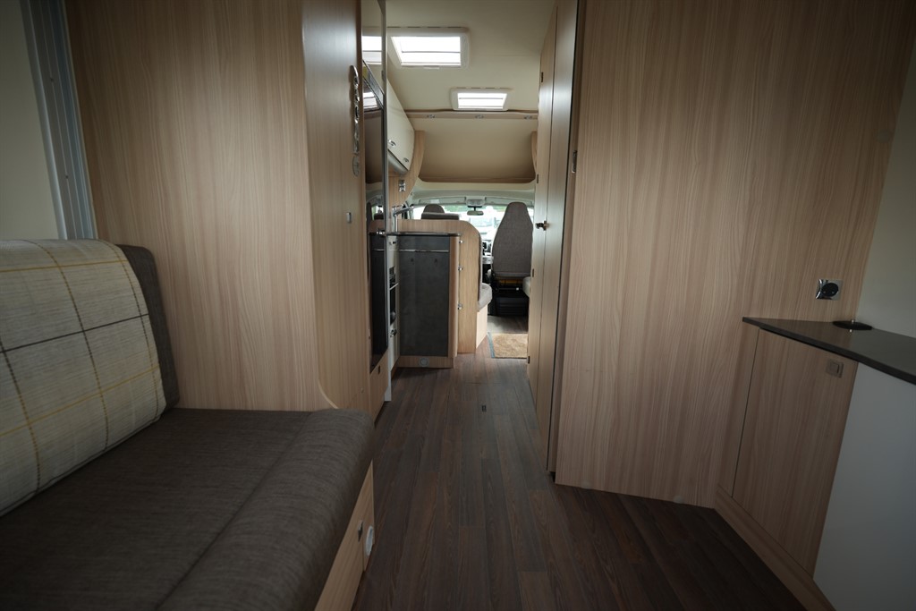 [2 berth ]Burstner Lyseo TD 744