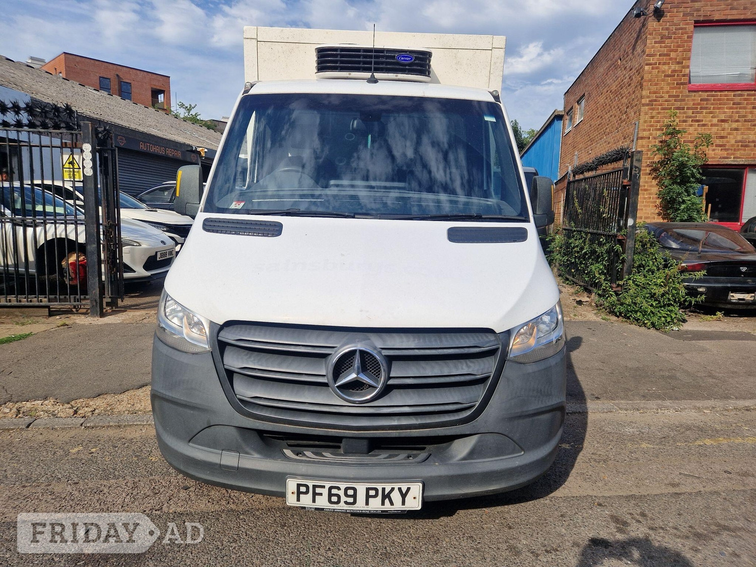 Mercedes-Benz Sprinter Harrow