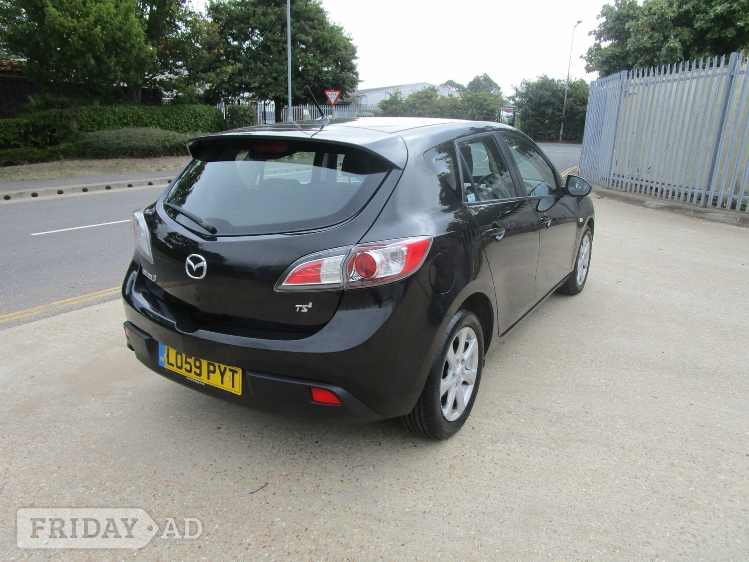 [ berth ]Mazda 3