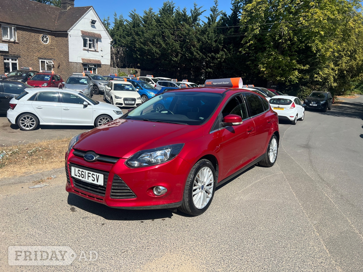 Ford Focus 2011 in Horley