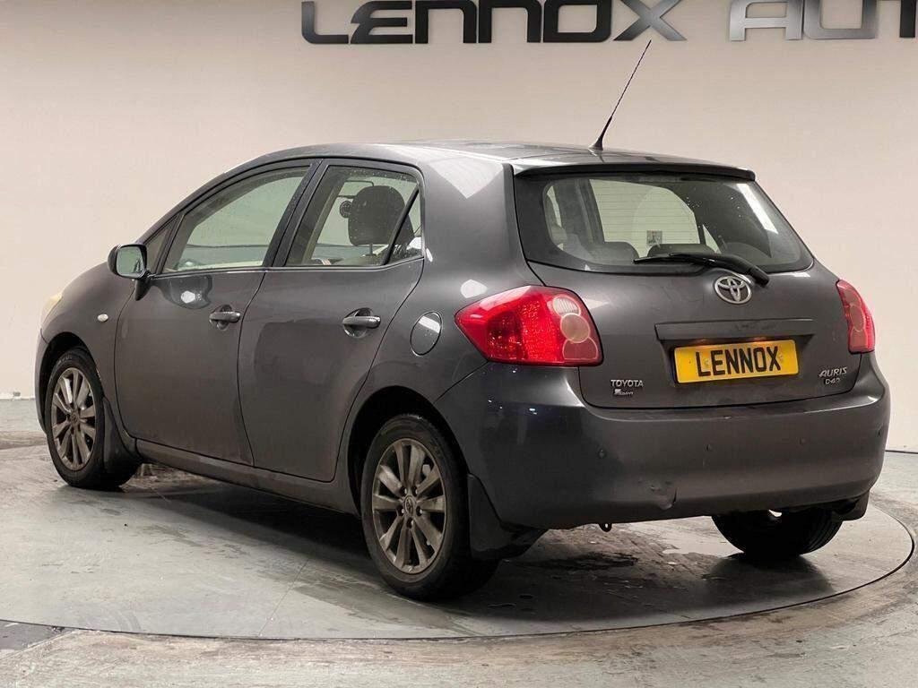 Toyota Auris 2007 - Cars