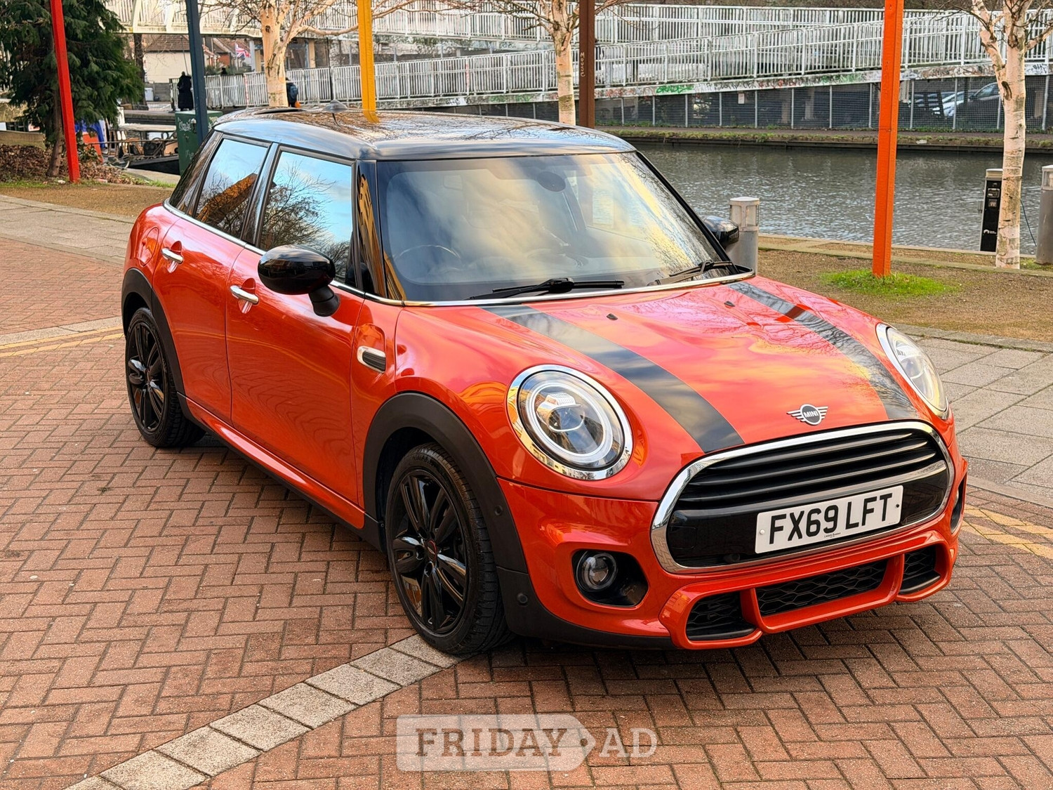 Mini Hatch 2019 - Cars
