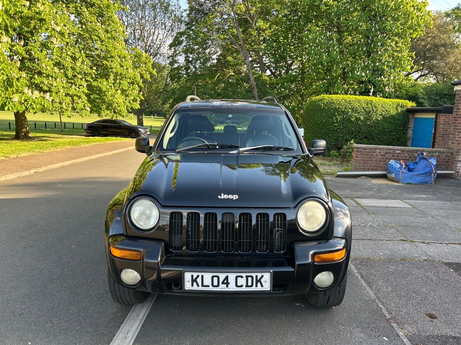 [ berth ]Jeep Cherokee