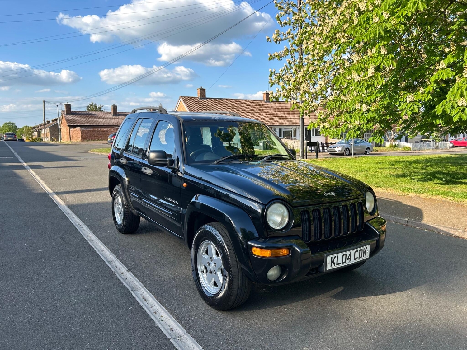 Jeep Cherokee 2004 - Cars in Bedford