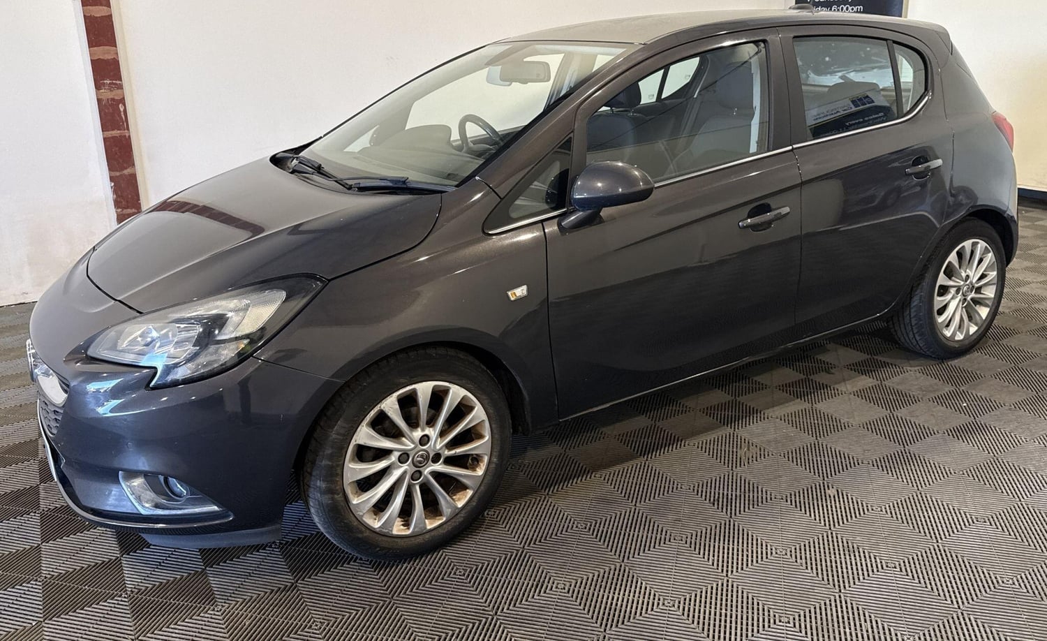 [ berth ]Vauxhall Corsa