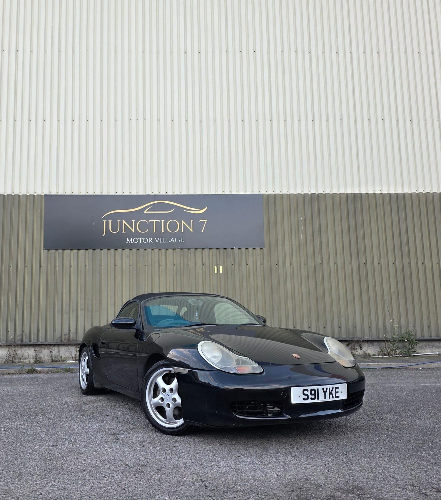 [ berth ]Porsche Boxster