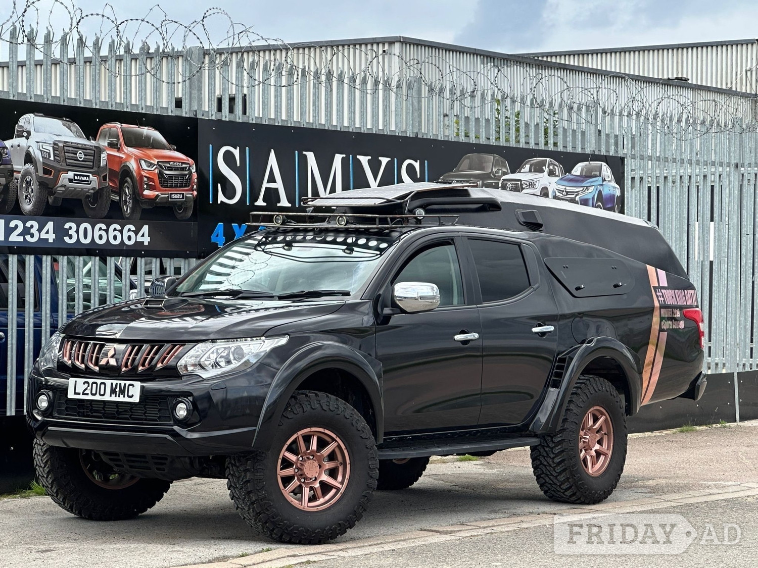 Mitsubishi L200 2017 in Bedford