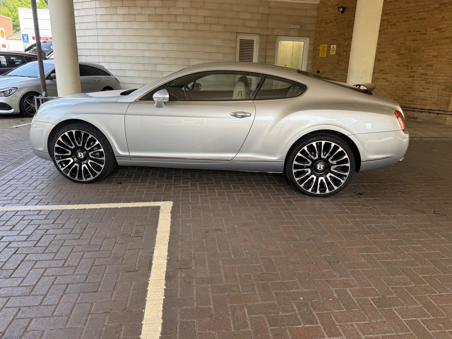 Bentley Continental 2004 - Cars