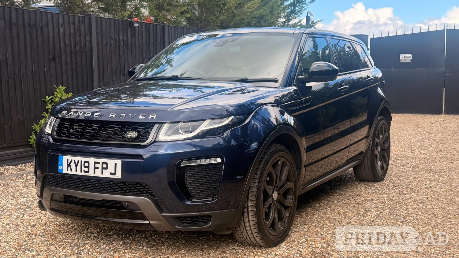 [ berth ]Land Rover Range Rover Evoque
