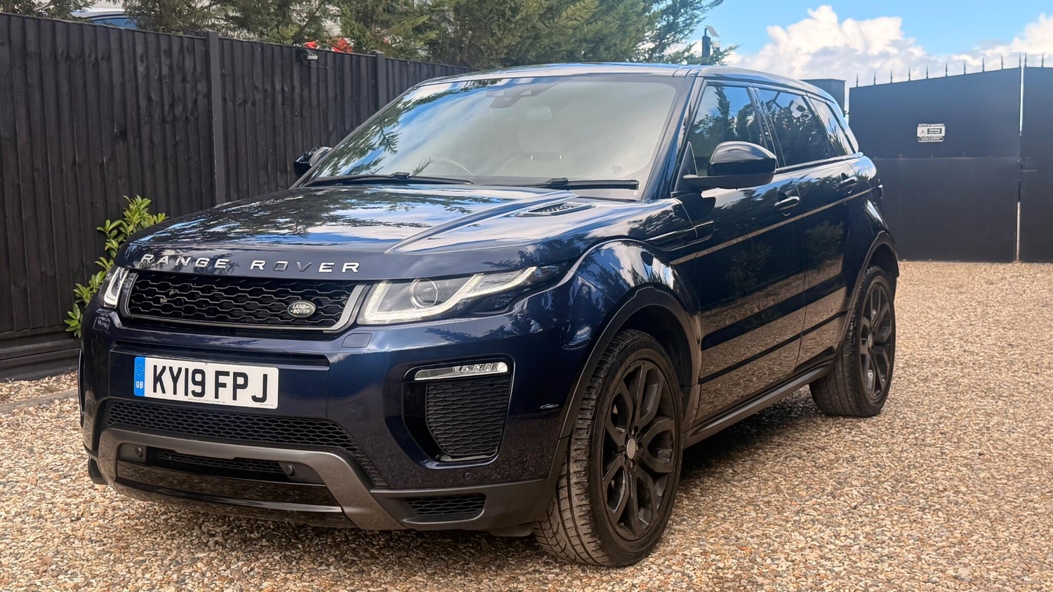 [ berth ]Land Rover Range Rover Evoque