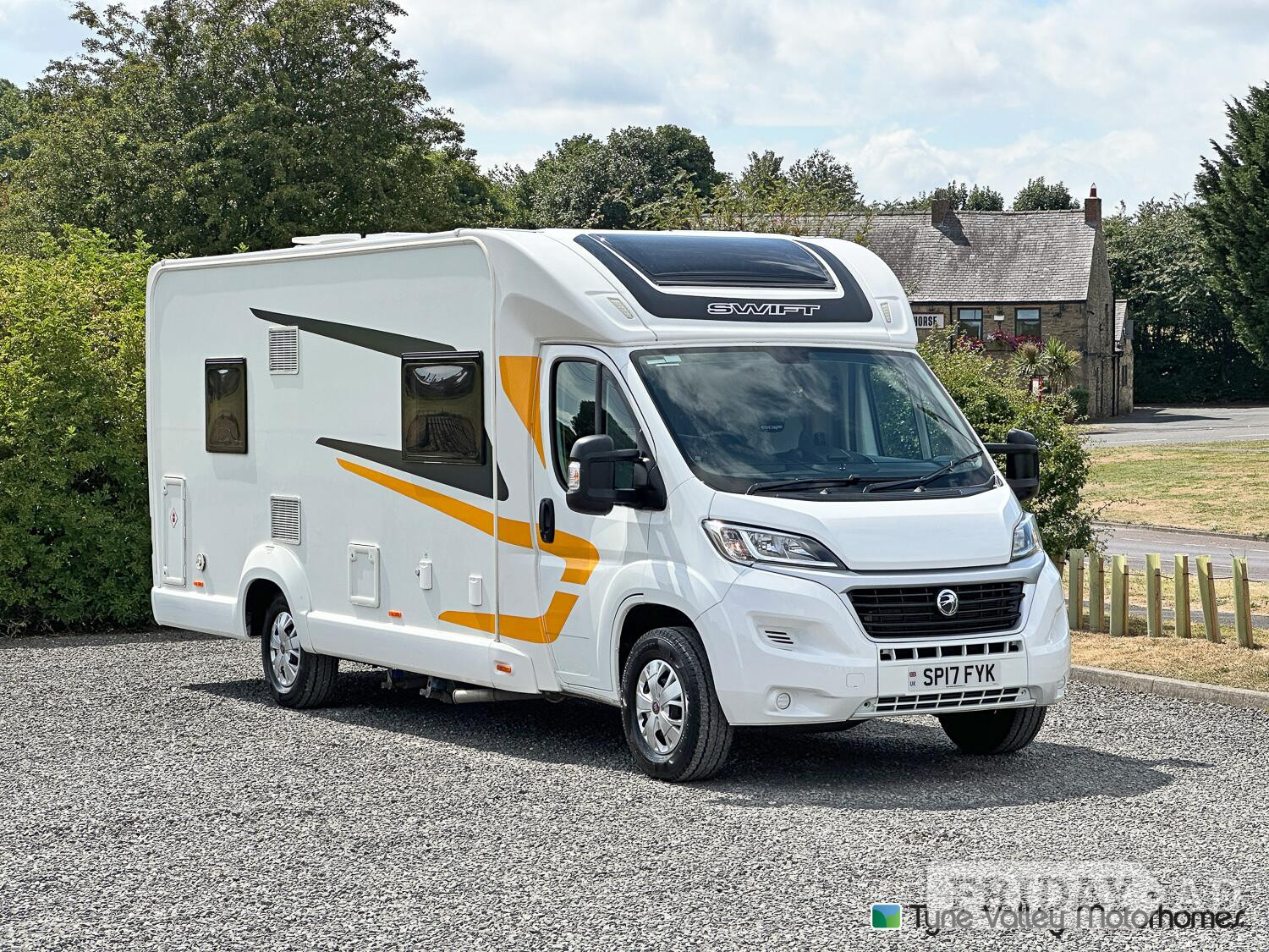 Swift Escape 694 2017 for sale in Newcastle Upon Tyne