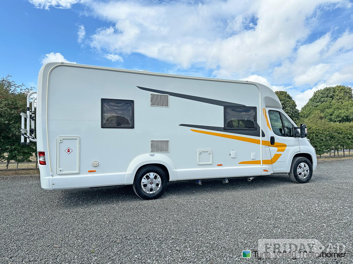 Swift Escape 694 2017 for sale - Motorhomes & Caravans in Newcastle Upon Tyne