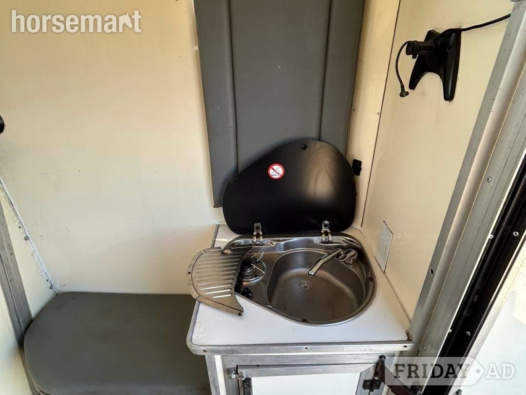 Other  Renault Horsebox - Trailers & Horseboxes