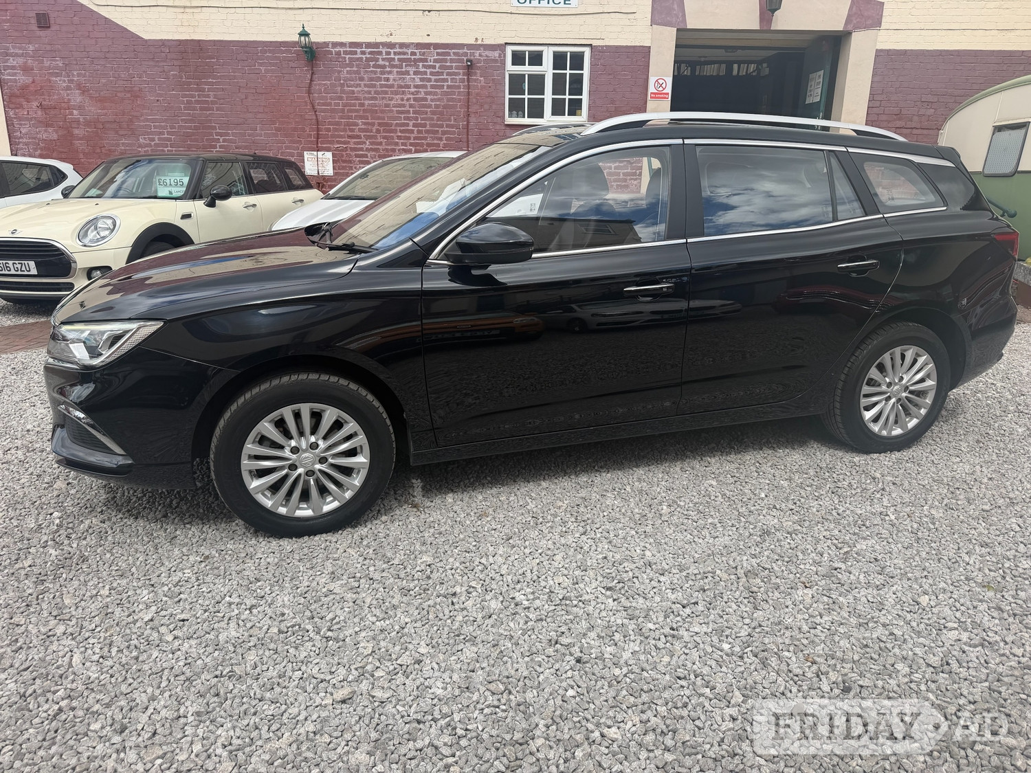 MG MG5 2021 - Cars