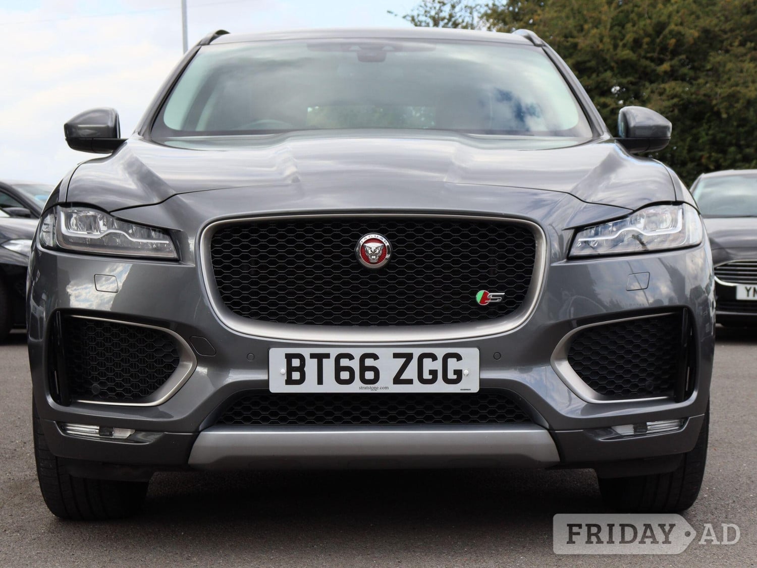Jaguar F-Pace 2016 - Cars