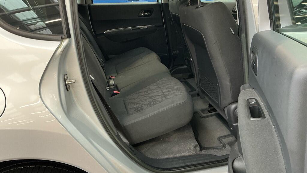Peugeot 3008 2013 - Cars