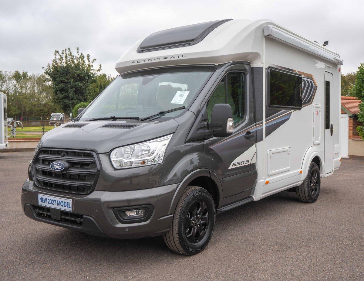 Auto-Trail Excel 620  for sale - Motorhomes & Caravans in Newark