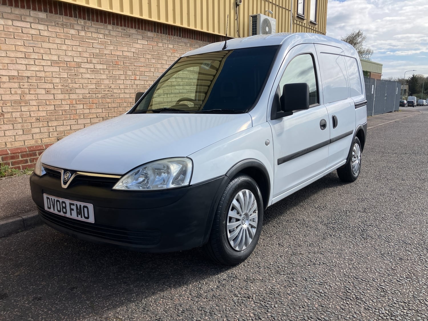 [ berth ]Vauxhall Combo