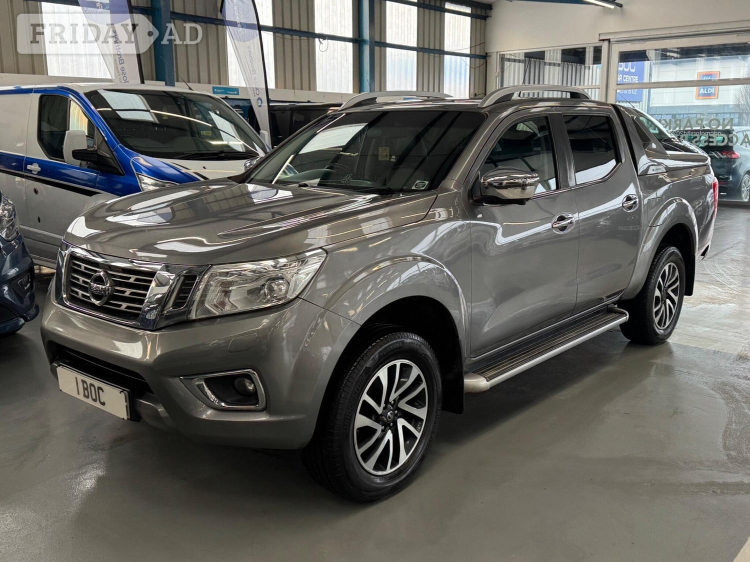 [ berth ]Nissan Navara