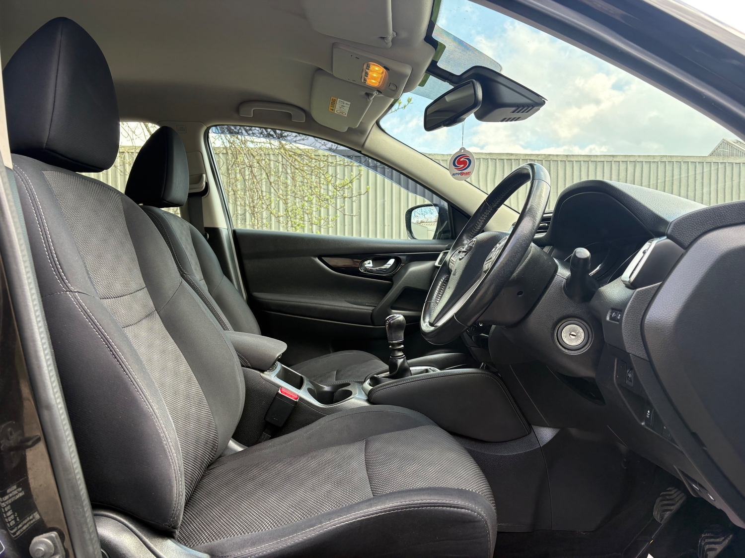 Nissan Qashqai 2017 - Cars in Airdrie