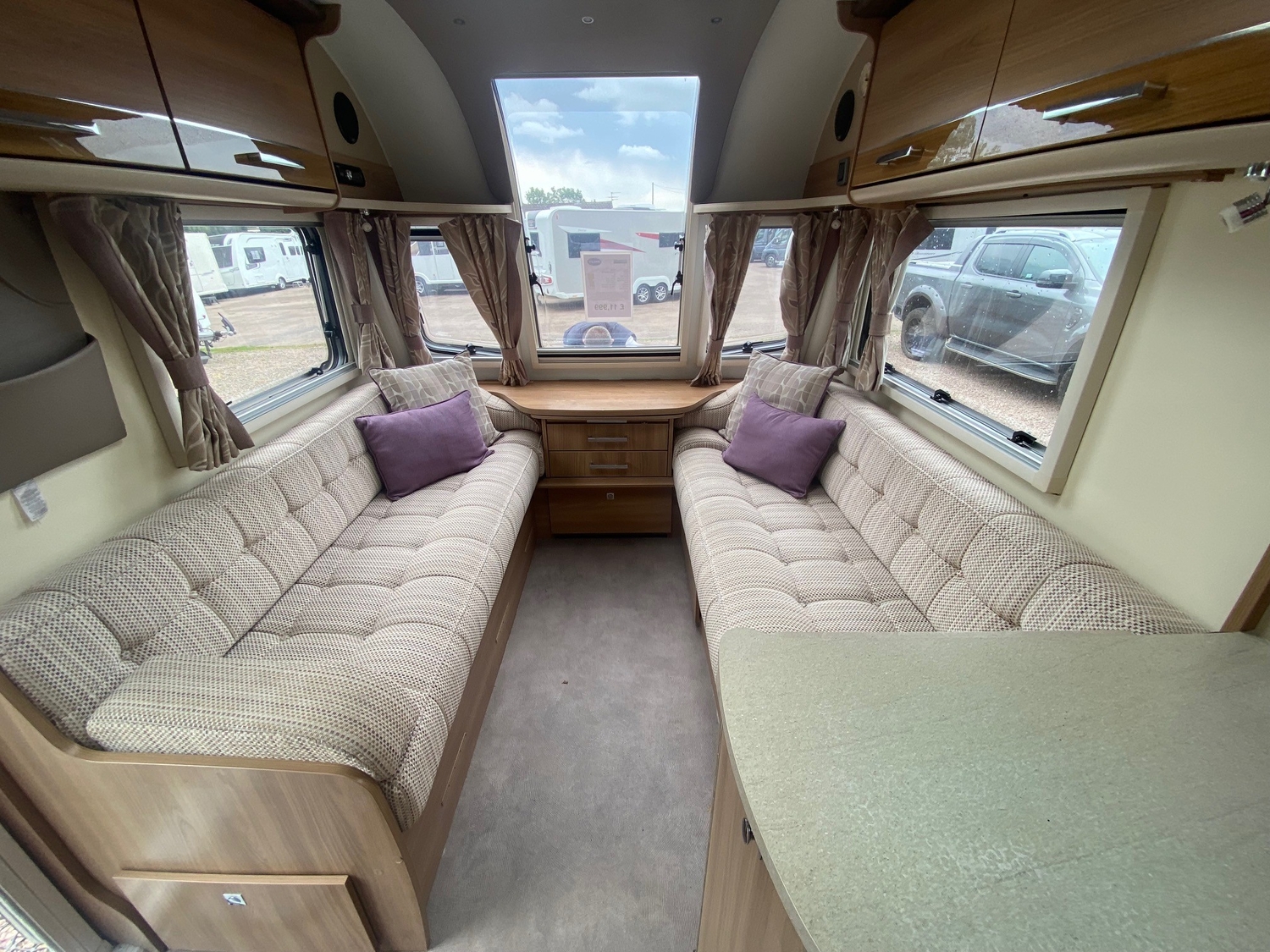 [ berth ]Bailey Unicorn Madrid