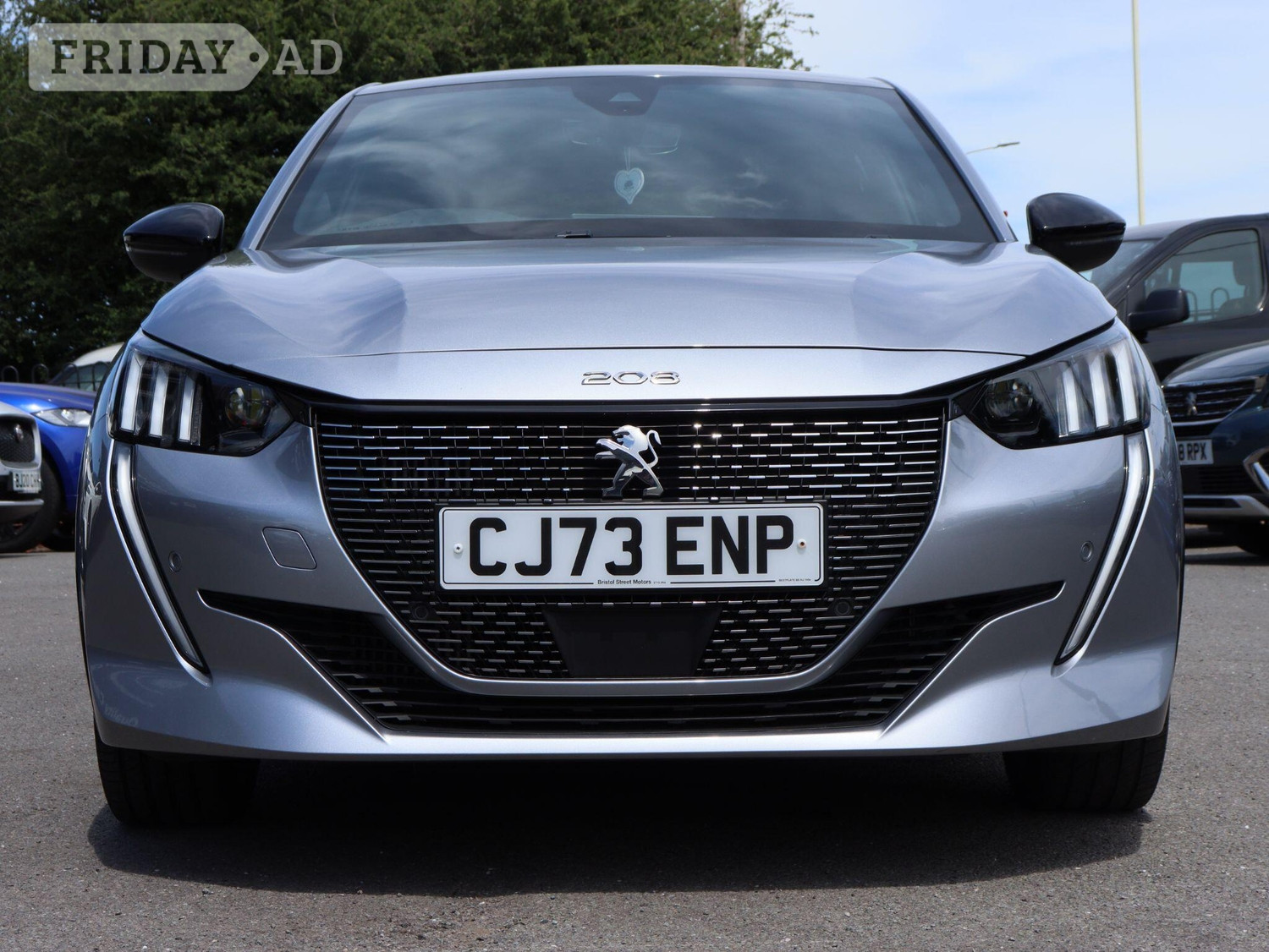 [ berth ]Peugeot 208